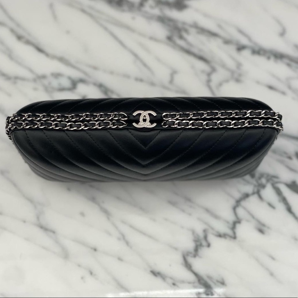 Chanel clutch